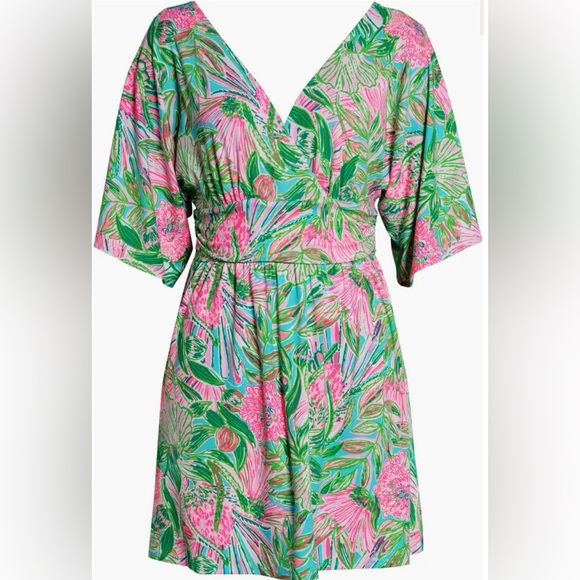 Lily Pulitzer Parigi Romper in BLUE HORIZON
COMING IN HOT - Picture 4 of 8